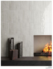 Load image into Gallery viewer, CAPRI WARM GLOSS 50x300
